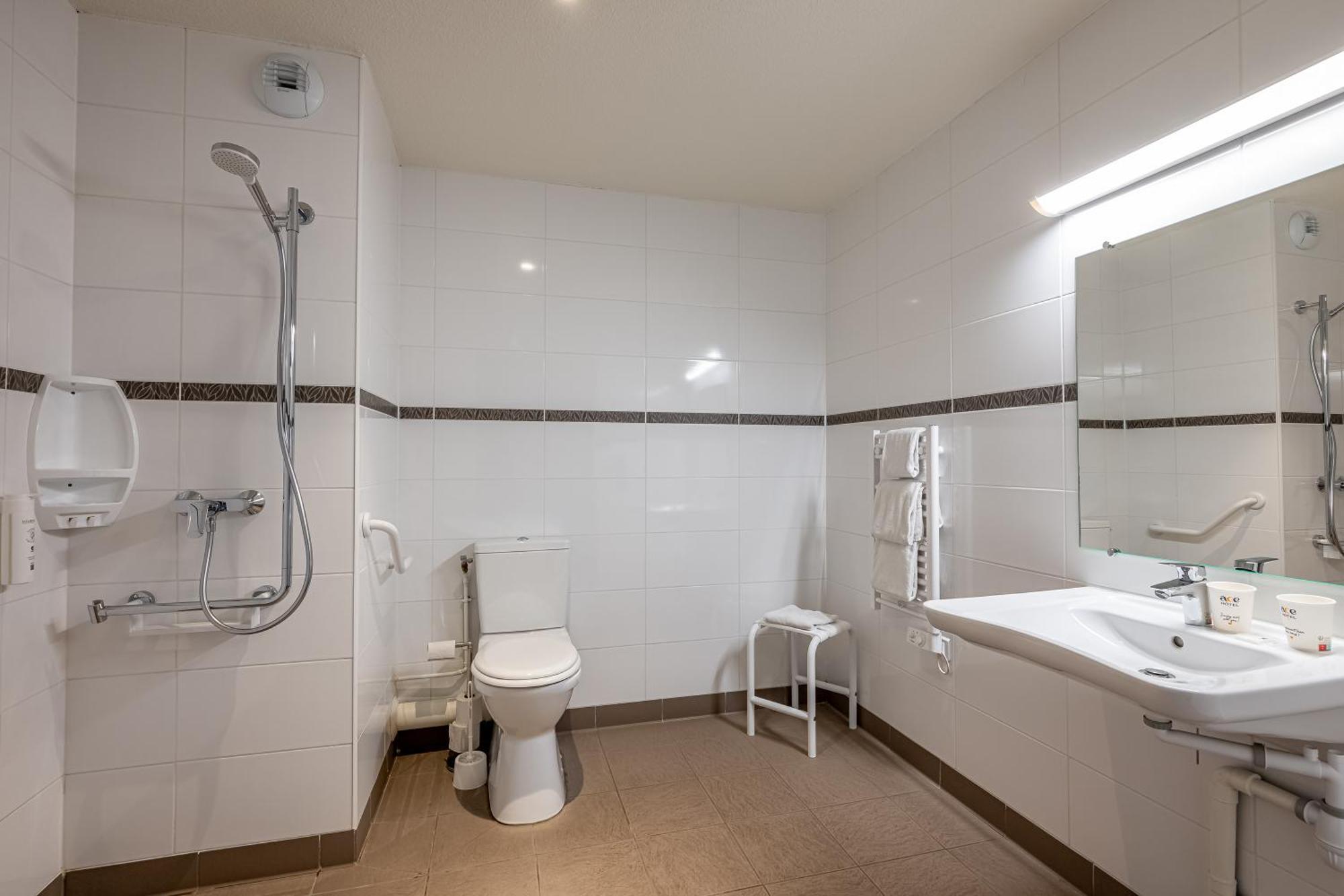 ACE Hôtel Bordeaux Carbon Blanc Carbon-Blanc Exterior foto